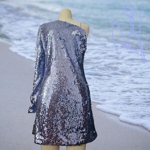 Stunning sequin cocktail dress by Bardot